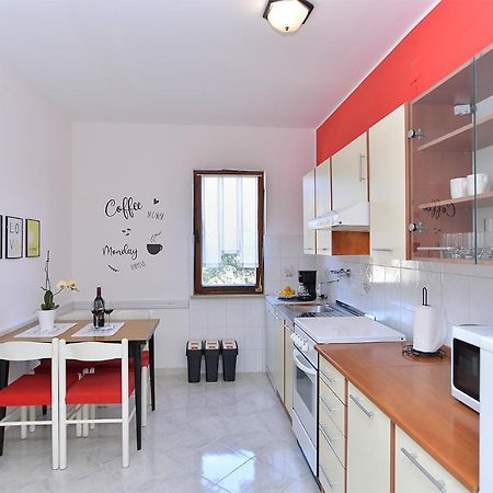 Apartment 1021 Fažana Exterior foto