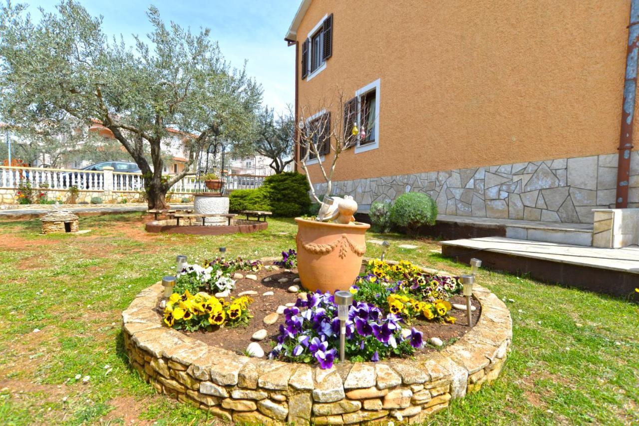 Apartment 1021 Fažana Exterior foto